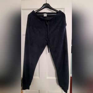 Sub Urbanan Riot sweat suit